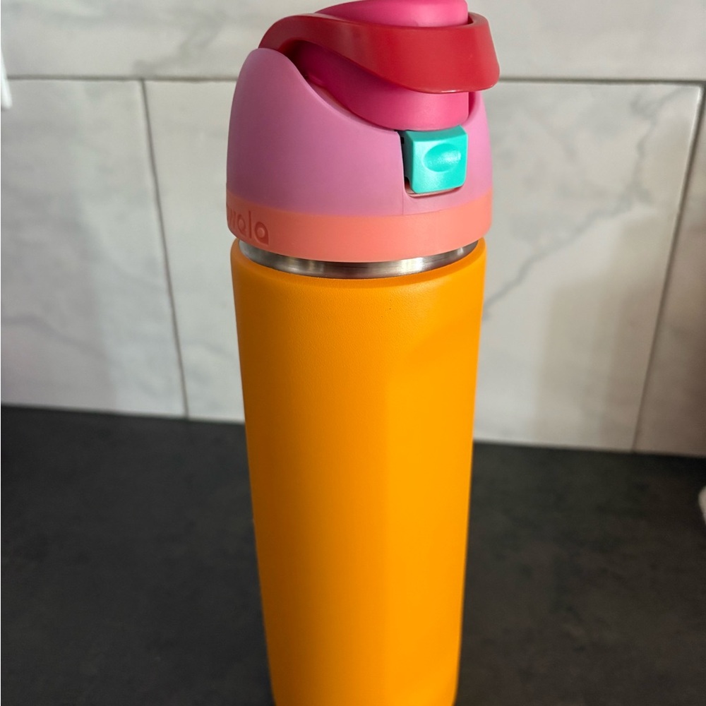 Owala Orange and Pink 24oz Water Bottle